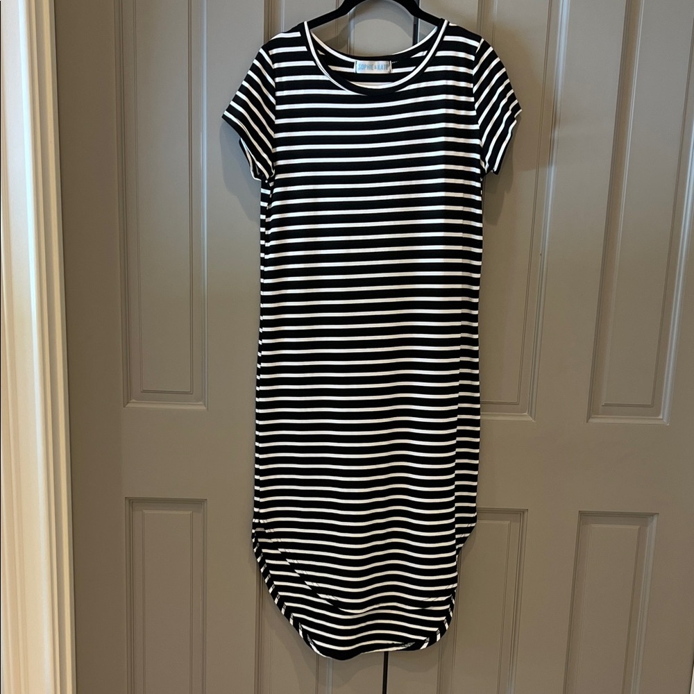 Sophie and Kate Black and white stripped dress size small